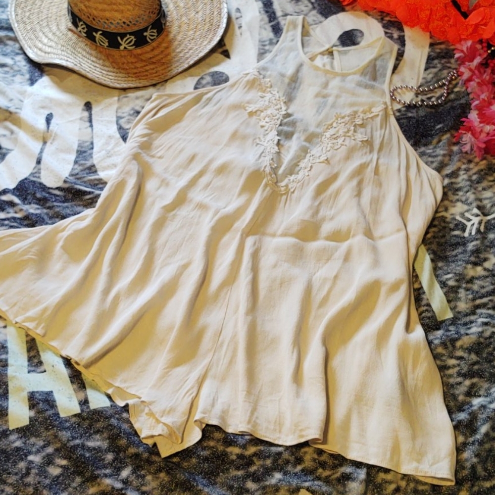 TOTO Collection Illusion Cream Romper 2X